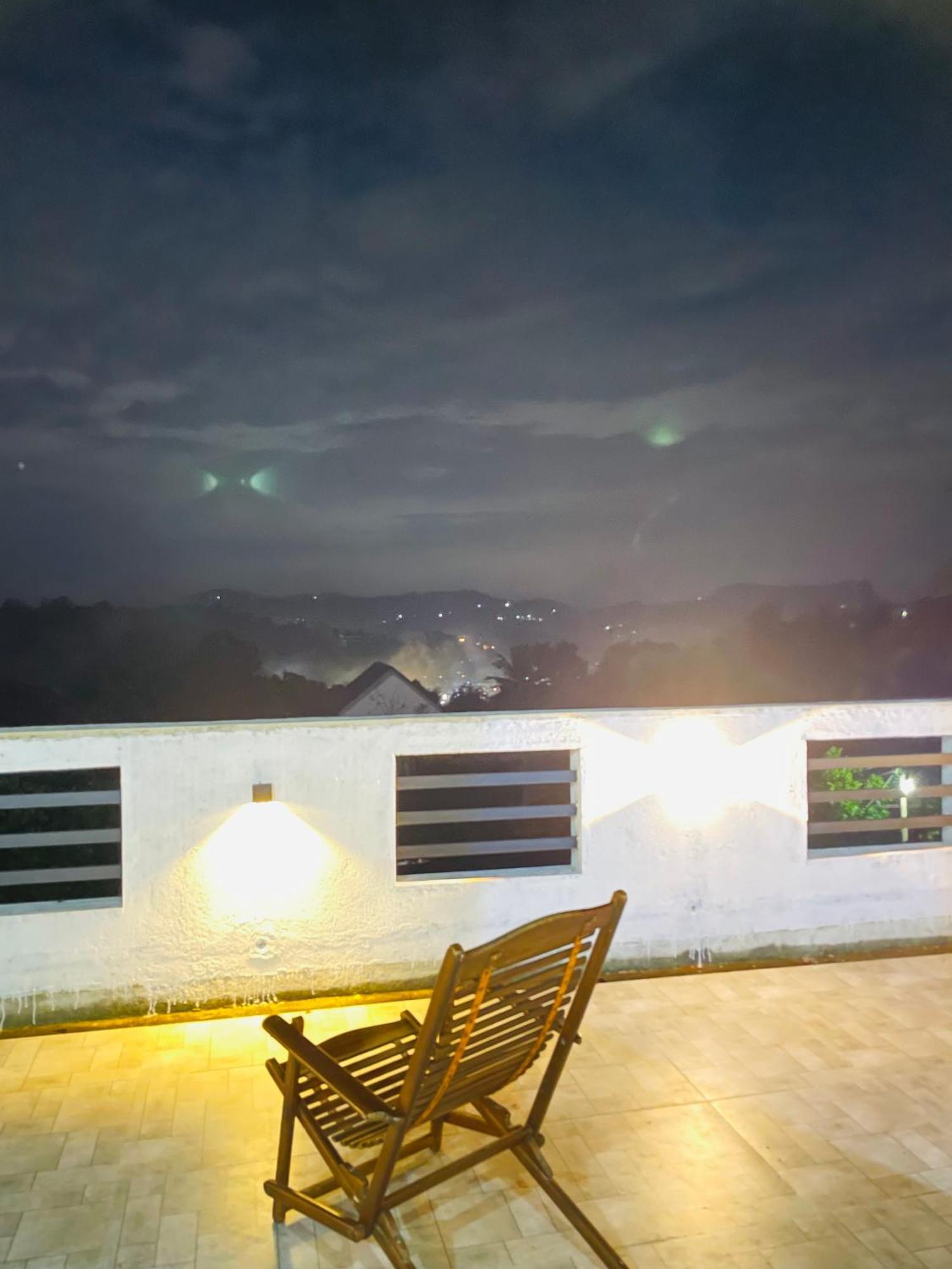 Misty Mountain Lodge Кегалле Экстерьер фото